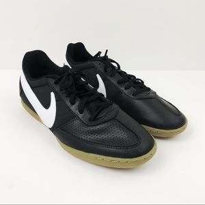 Nike Davinho Men’s Indoor Soccer Shoes